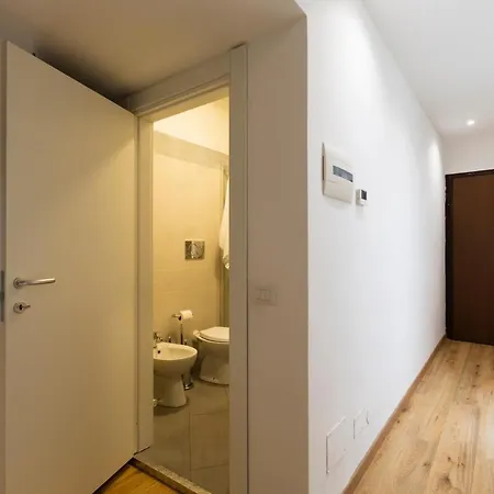 Bright Flat Sempione - Citylife Apartment *
